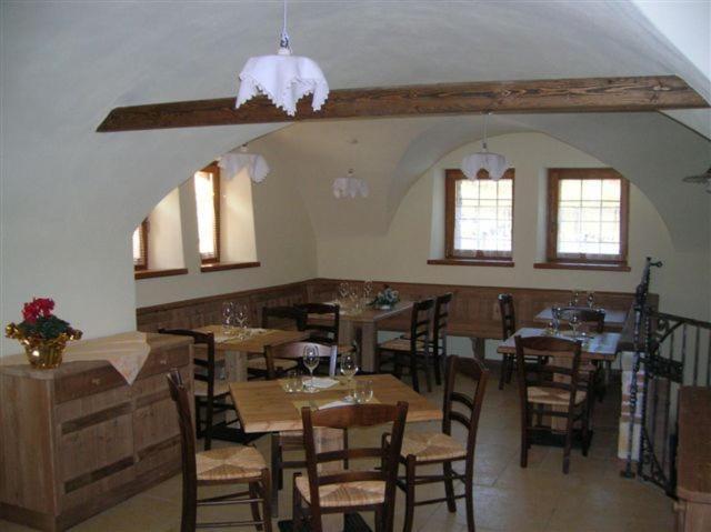 Locanda Borgo Chiese Castel Condino Bagian luar foto