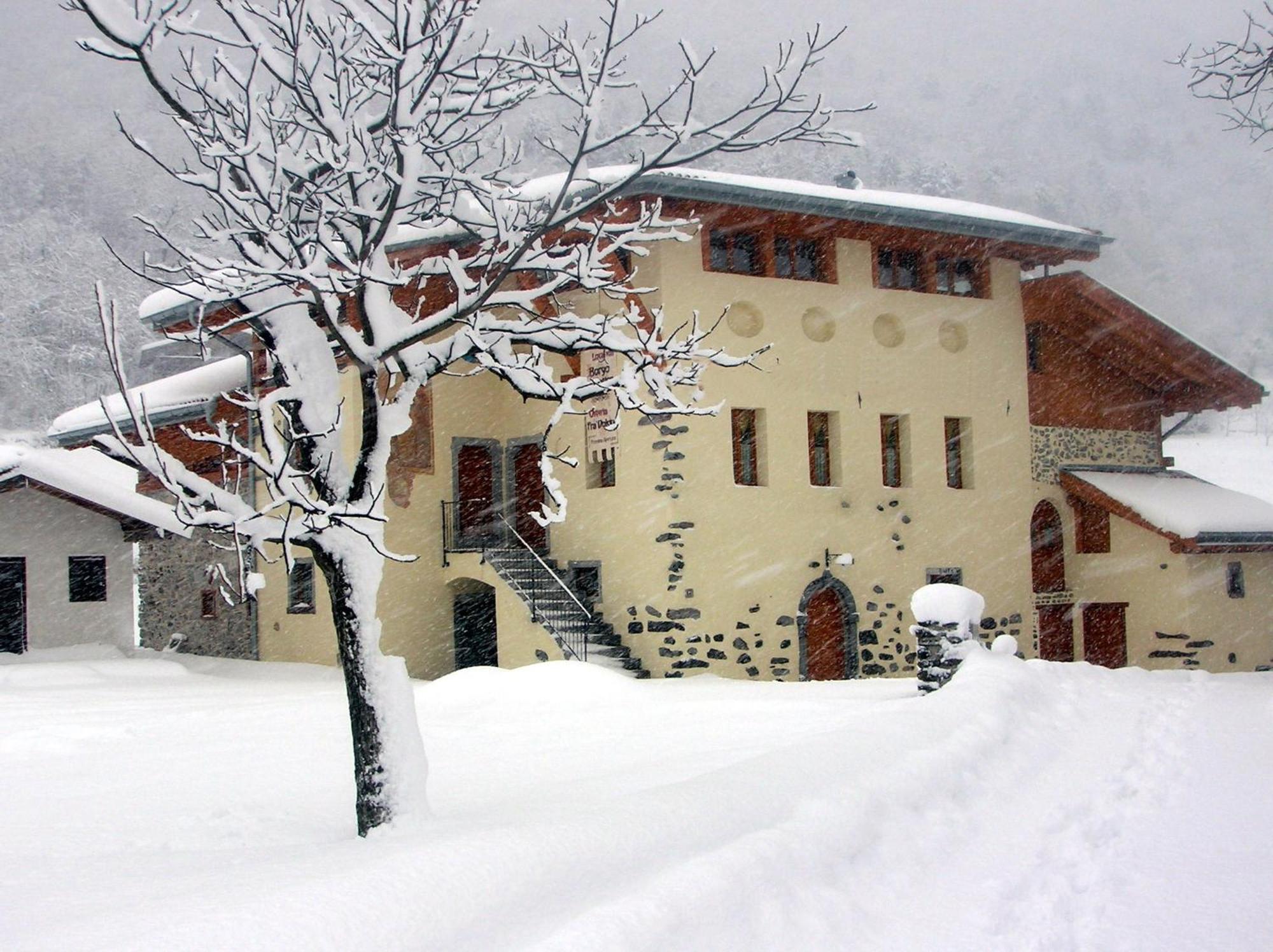 Locanda Borgo Chiese Castel Condino Bagian luar foto