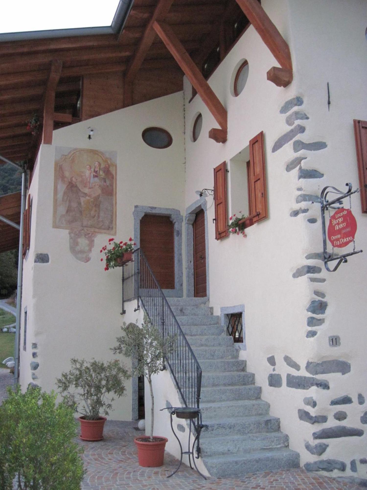 Locanda Borgo Chiese Castel Condino Bagian luar foto